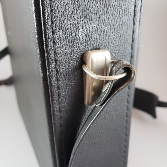 Vintage Vivitar Hard Case 9"x8"x2.5" Lined with Red Corduroy with Clasp - Picture 5 of 8